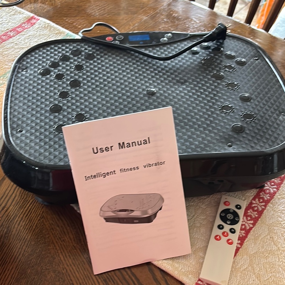 Intelligent Fitness Vibration Platform with Remote